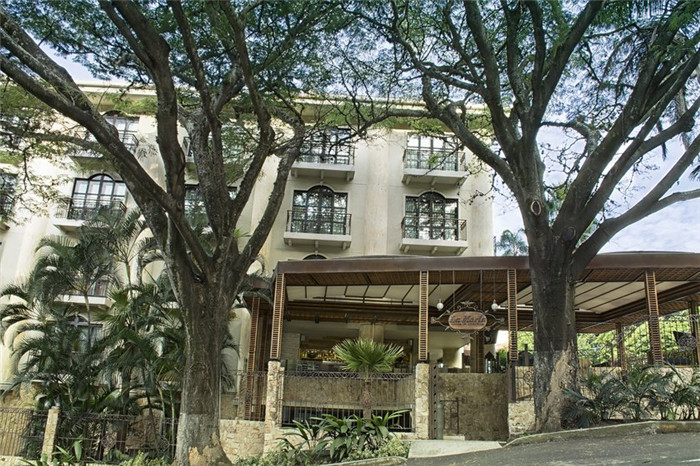 酒店建筑外觀(guān)：懷舊古典風(fēng)情
