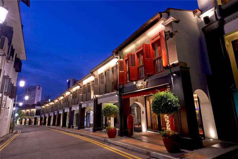 酒店建筑外觀設(shè)計與室外街道風(fēng)景