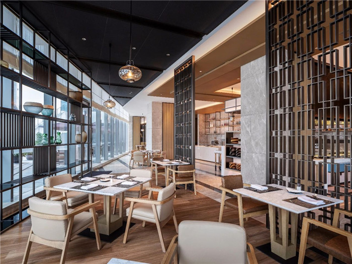 酒店餐廳設(shè)計(jì)-現(xiàn)代手法演繹西蜀風(fēng)情  四川首家萬(wàn)怡酒店設(shè)計(jì)賞析